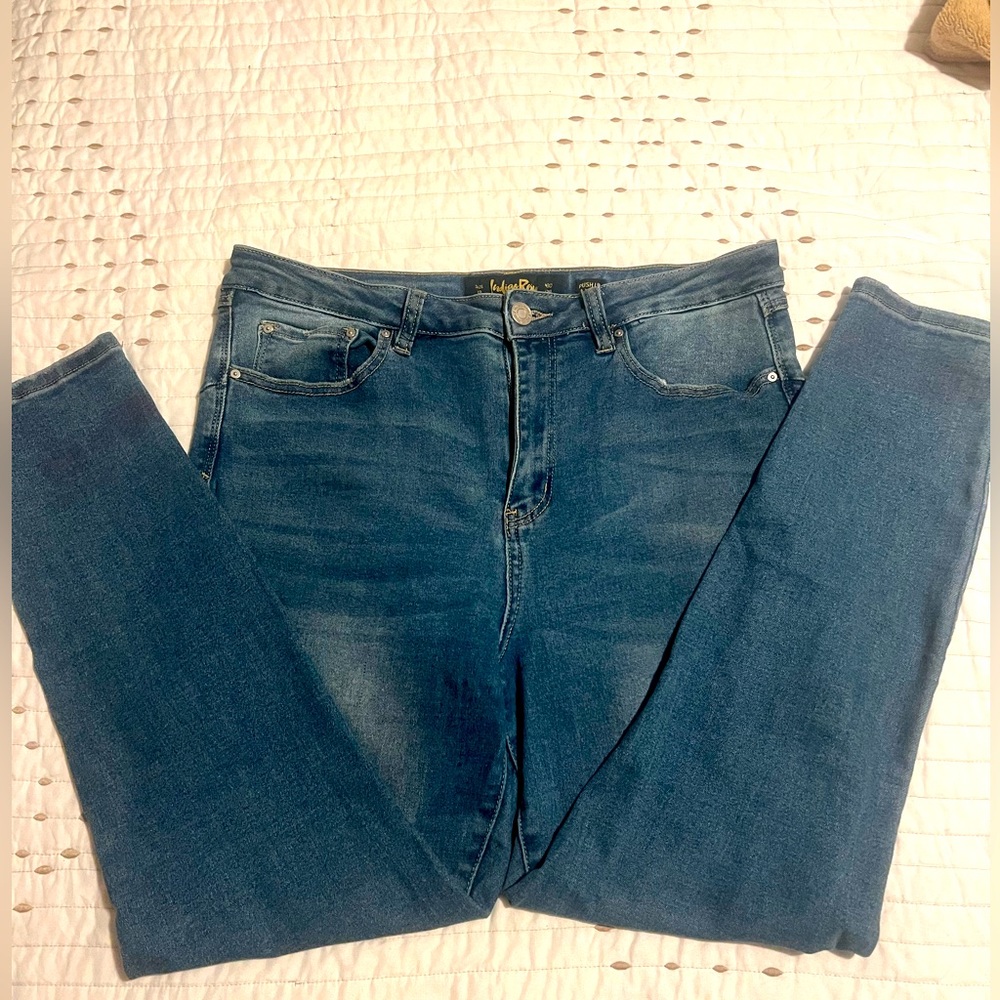 INDIGO ROW JEANS SIZE 13